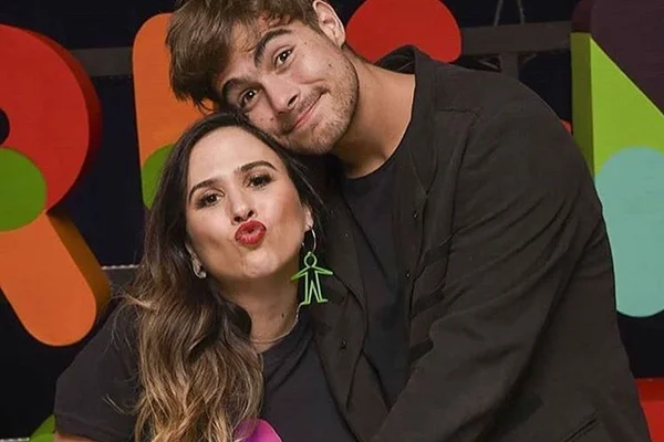 Tatá Werneck posta foto da filha e famosos não aguentam a fofura