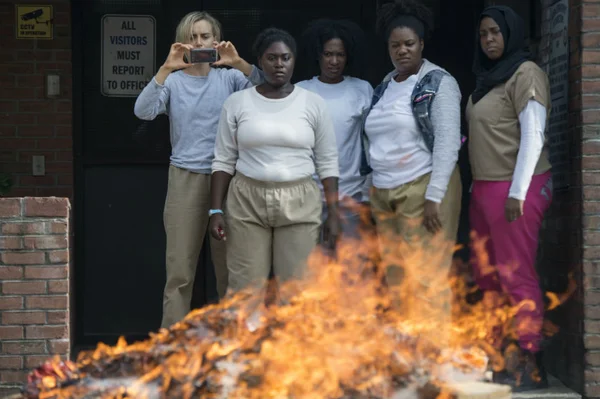 “Orange Is the New Black” chega à 5ª temporada em meio à rebelião