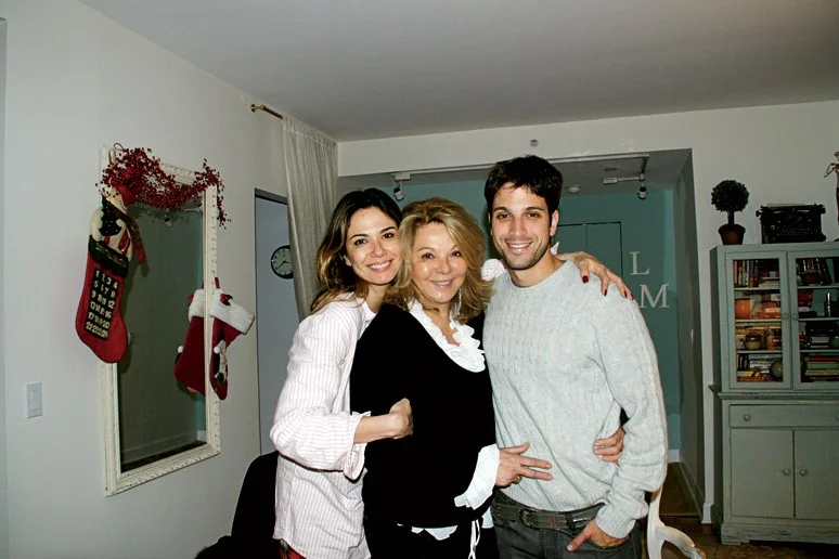Vera com seus dois filho: Luciana e Marco Vera com seus dois filho: Luciana e Marco