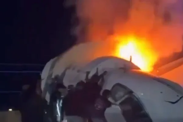 Avião de pequeno porte cai no Texas, nos EUA