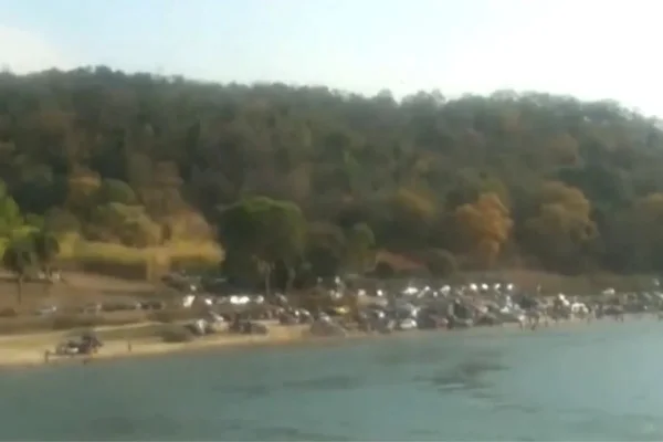 Mulher morre após colidir jet ski com outra embarcação em Minas