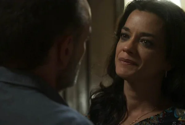 Órfãos da Terra: Missade descobre que Elias engravidou Helena