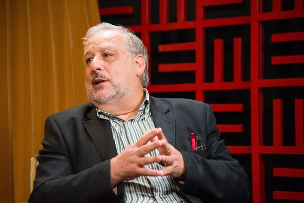 Berzoini: “Ciro tem dado declarações que jogam contra ele mesmo”