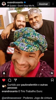 Ex-produtor e o marido posaram com Evandro Santo para as redes sociais Ex-produtor e o marido posaram com Evandro Santo para as redes sociais