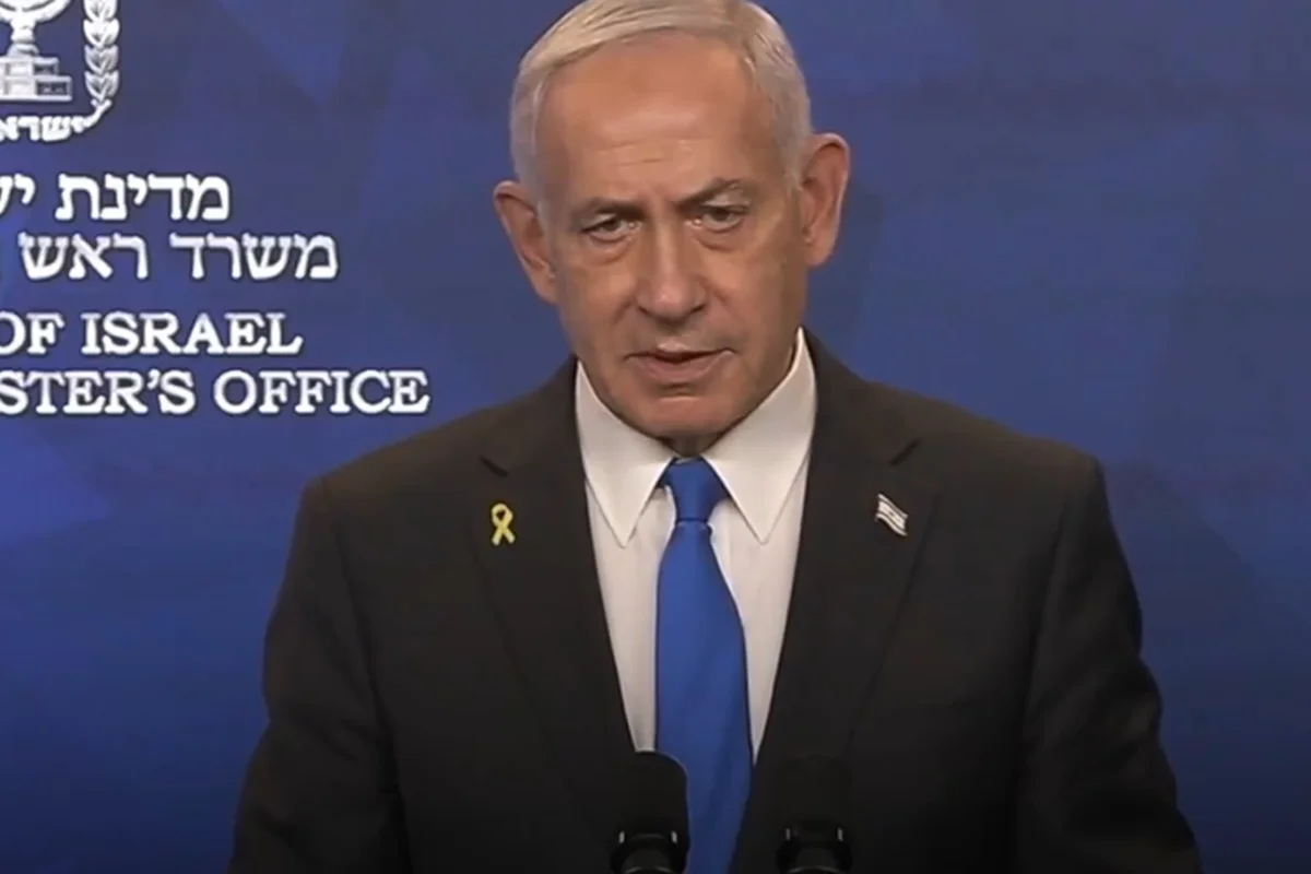 Imagem colorida do primeiro-ministro israelense Benjamin Netanyahu