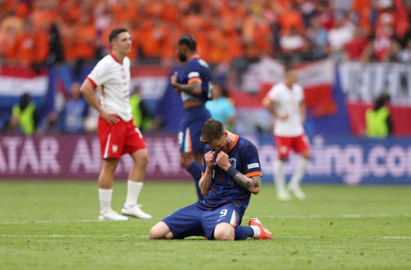 Eurocopa: Holanda vence Polônia e Dinamarca empata com Eslovênia