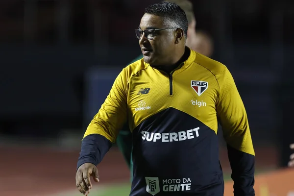 Roger Machado desabafa sobre vaias da torcida do São Paulo: “Tristeza”