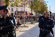 Policiais atuam em protestos massivos na França Policiais atuam em protestos massivos na França