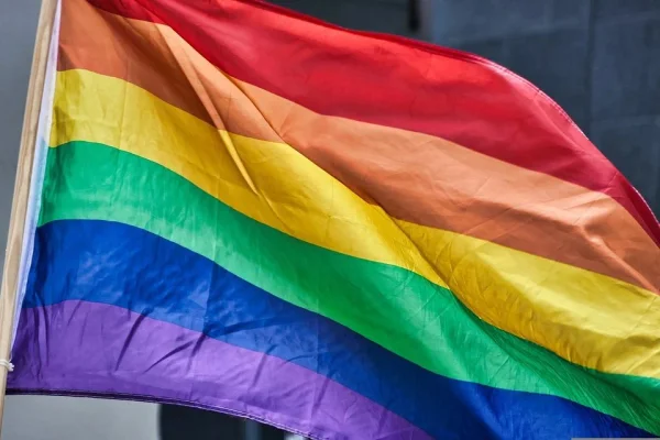 GO: Justiça garante pensão retroativa para viúvo de união homoafetiva