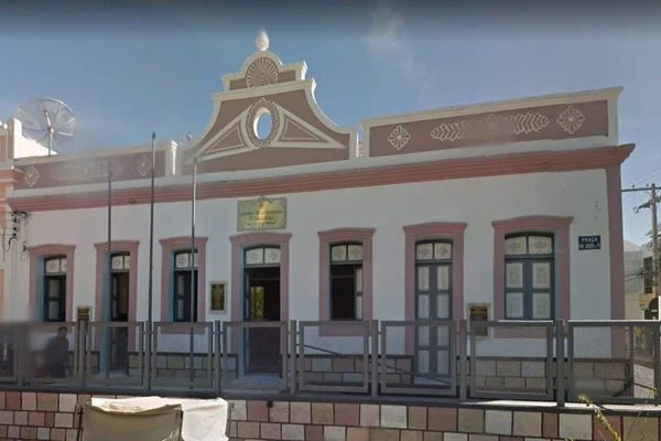 Câmara de Salgueiro (PE) tem concurso com salário de R$ 2,6 mil