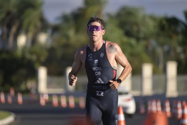 Atleta chileno garante pódio no aquathlon do Metrópoles Endurance