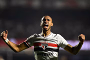 André Silva marcou o primeiro gol do jogo aos três minutos do primeiro tempo