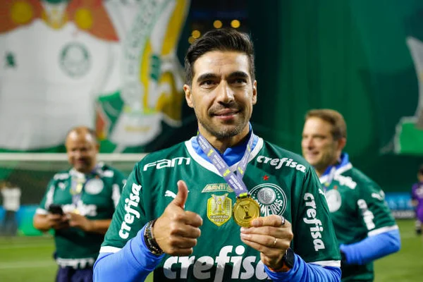 Três consequências provocadas pelo destempero de Abel Ferreira