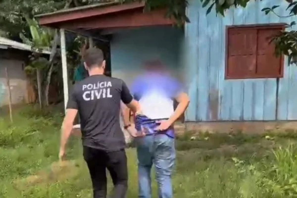 Imagem colorida, Professor é preso por estuprar e fotografar alunas em escola. Vídeo - Metrópoles