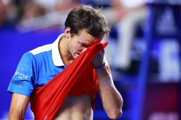 Medvedev perde para Nadal e é eliminado do ATP de Acapulco