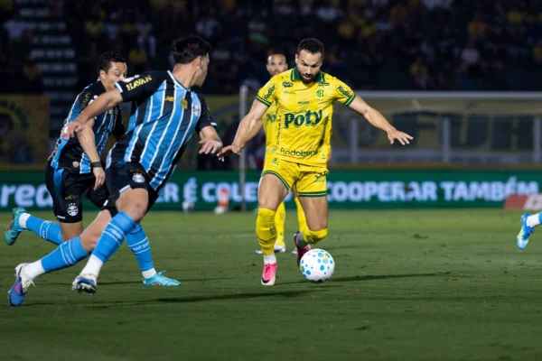 Copa do Brasil: Mirassol e Grêmio empatam em 1 x 1 na ida das oitavas