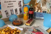 No hospital, ele chegou a ser dado como morto após uma parada cardiorrespiratória. Uma funcionária percebeu sinais vitais no bebê horas depois No hospital, ele chegou a ser dado como morto após uma parada cardiorrespiratória. Uma funcionária percebeu sinais vitais no bebê horas depois