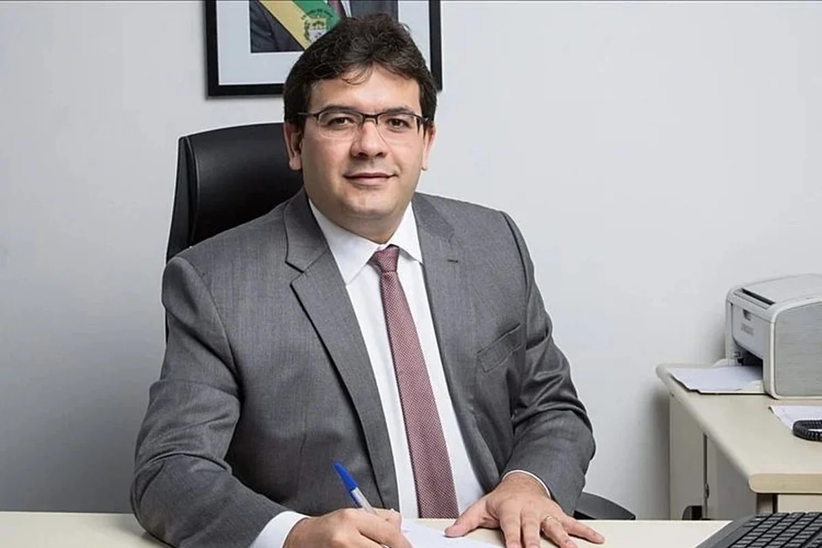 Rafael Fonteles (PT) é reeleito governador do Piauí