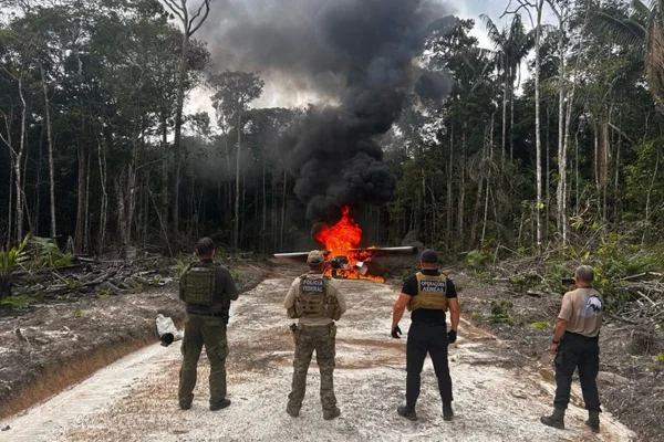 Avião usado no tráfico internacional de drogas