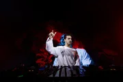 Pista com DJ Loza Nello 