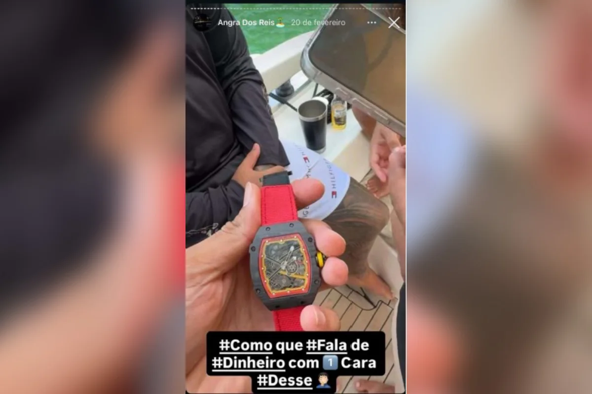 Nas redes sociais, ele ostentava viagens e passeios Nas redes sociais, ele ostentava viagens e passeios