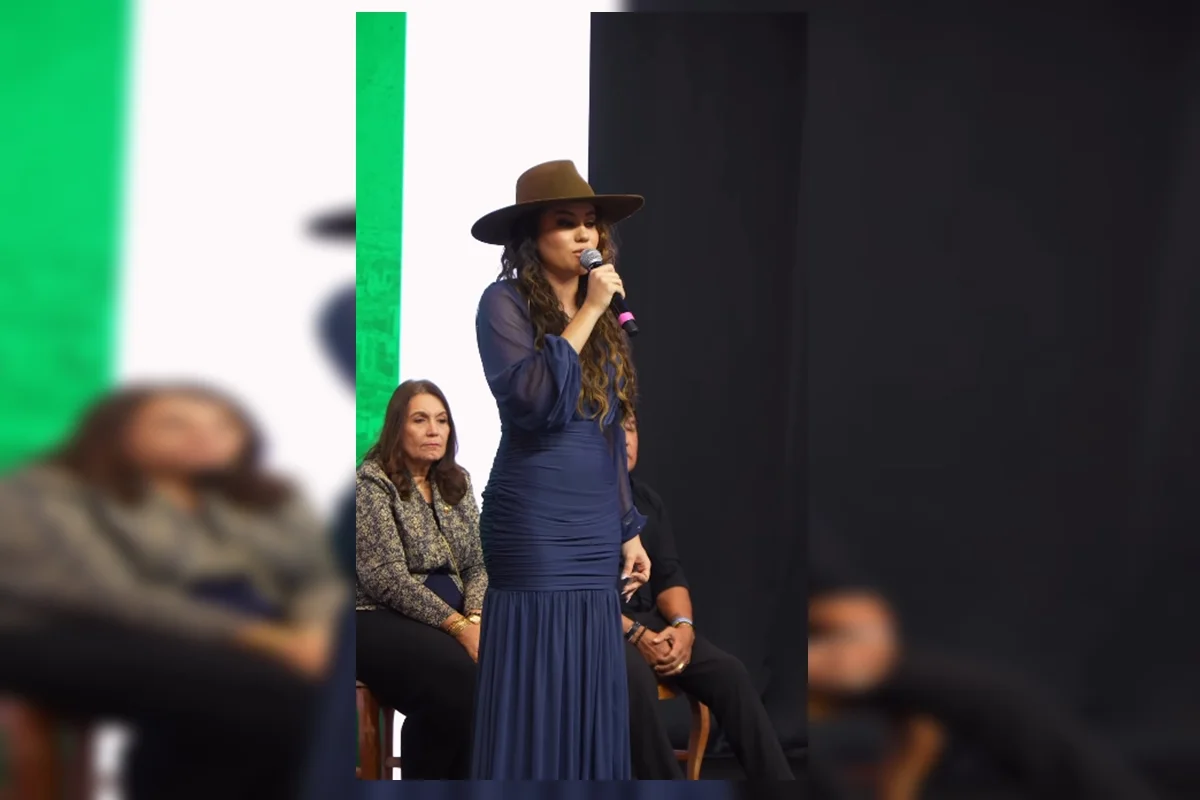Filha de Clezão, morto na Papuda, quer ver Bolsonaro na domiciliar - imagem 1 Filha de Clezão, morto na Papuda, quer ver Bolsonaro na domiciliar - imagem 1