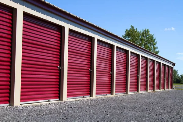 Conheça 4 self storages para guardar o que não cabe na sua casa