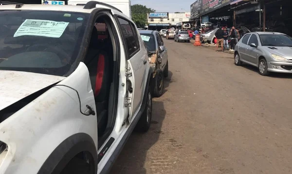 Carros roubados em SP eram desmanchados e viravam peças vendidas no DF