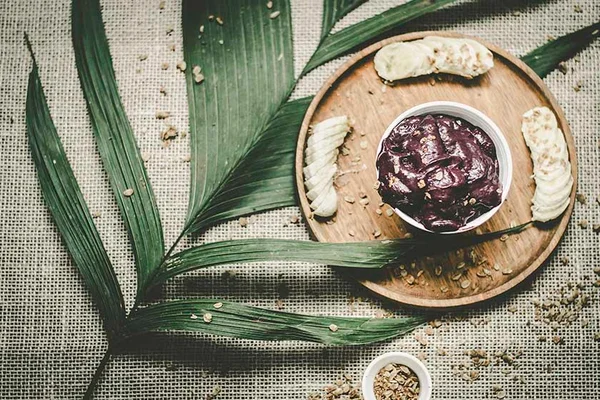 Açaí engorda? Saiba quantas calorias há na sua tigela