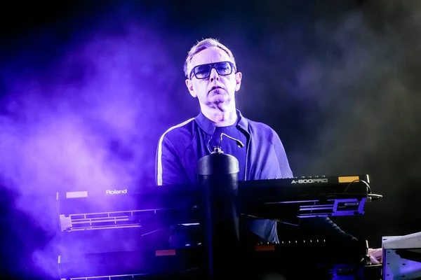 Depeche Mode Perfom In Milan