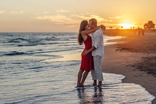 casal beijo