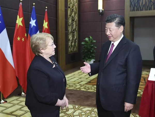 Chile e China assinam acordo que aprofunda tratado comercial
