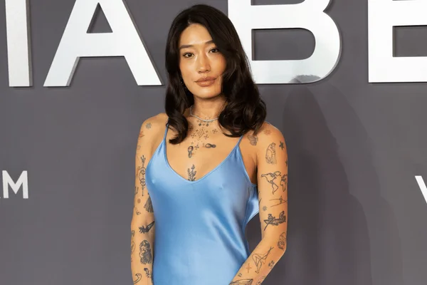 foto com cor. estilo da dj peggy gou - metrópoles