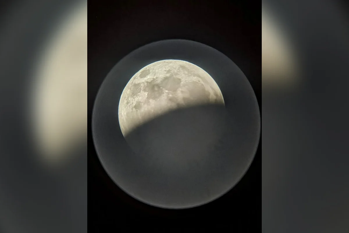 00h13: Madrugada de 28/8 - Eclipse da Lua 00h13: Madrugada de 28/8 - Eclipse da Lua