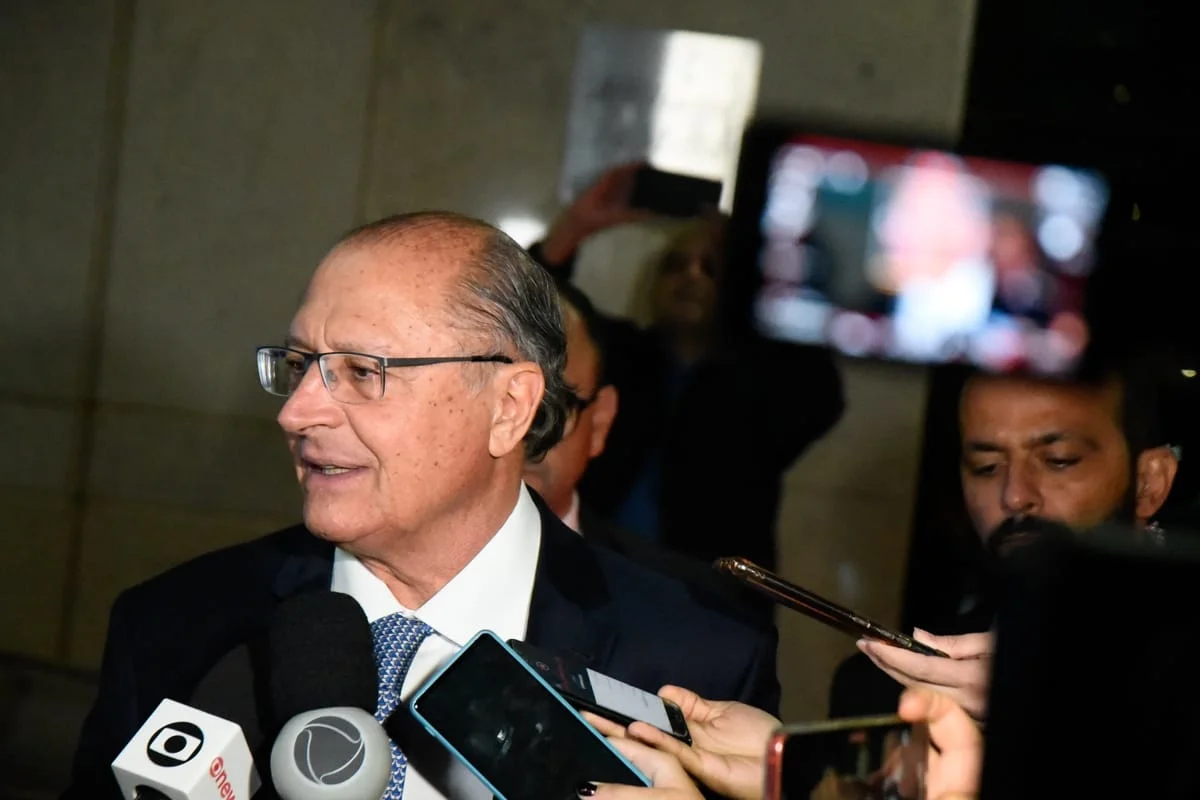 Vice-presidente eleito Geraldo Alckmin (PSB) durante entrevista Vice-presidente eleito Geraldo Alckmin (PSB) durante entrevista