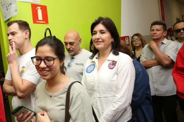 Simone Tebet vota em escola na região central de SP: “Eleição silenciosa” - destaque galeria Simone Tebet vota em escola na região central de SP: “Eleição silenciosa” - destaque galeria