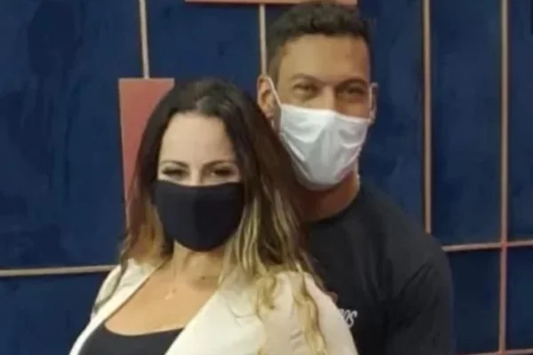 Rodrigo Oliveira e Viviane Araujo