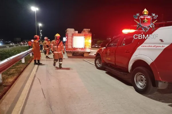 Bombeiros - Metrópoles