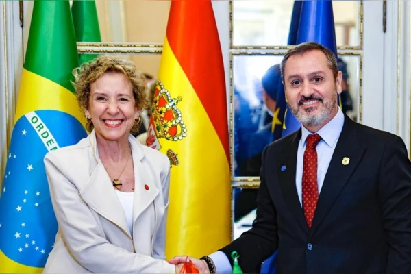 Apreensão de 10 toneladas de cocaína impulsiona parceria PF-Espanha