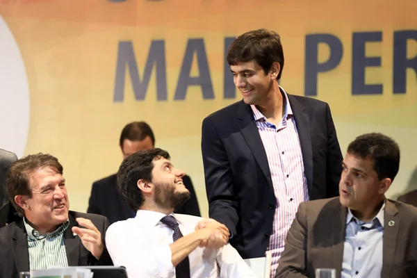 Distritais veteranos se adiantam na disputa pela presidência da CLDF