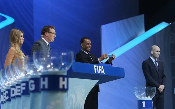 Executivo revela que sorteios da Copa do Mundo são manipulados