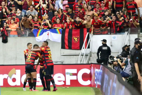 Bill marcou nos acréscimos do 2º tempo e dedicou gol a companheiros da Ucrânia - Metrópoles