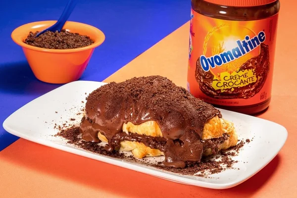 Croasonho lança sobremesas com Ovomaltine e dois novos hambúrgueres