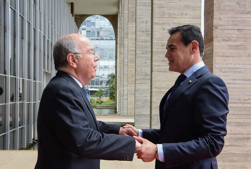 O Ministro das Relações Exteriores, Mauro Luiz Iecker Vieira, recebe o Ministro das Relações Exteriores da República do Paraguai, Embaixador Rubén Ramírez Lezcano O Ministro das Relações Exteriores, Mauro Luiz Iecker Vieira, recebe o Ministro das Relações Exteriores da República do Paraguai, Embaixador Rubén Ramírez Lezcano