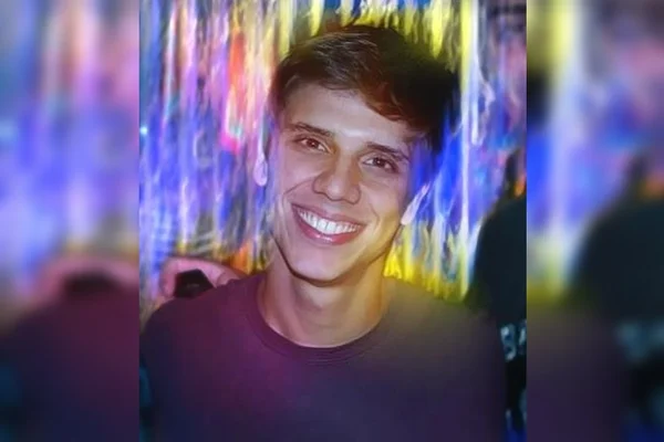 Jovem encontrado ferido perto de clube é rapaz que estava desaparecido