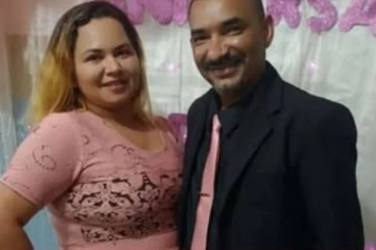 Tarsiana Nogueira (à esquerda) foi morta a facadas pelo companheiro Francisco Ayrton (à direita) na casa da família, em Itatiba, interior de São Paulo. Tarsiana Nogueira (à esquerda) foi morta a facadas pelo companheiro Francisco Ayrton (à direita) na casa da família, em Itatiba, interior de São Paulo.