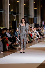 Lucila Pena, Falso Éden 2.0