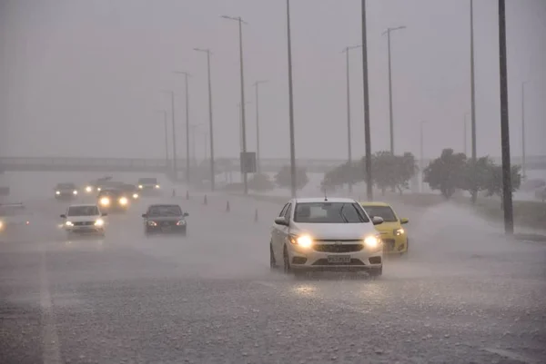 Chuva na EPTG