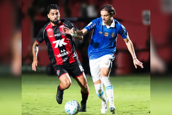 Campeonato Brasileiro: Vitória derrota Grêmio por 1 x 0 no Barradão