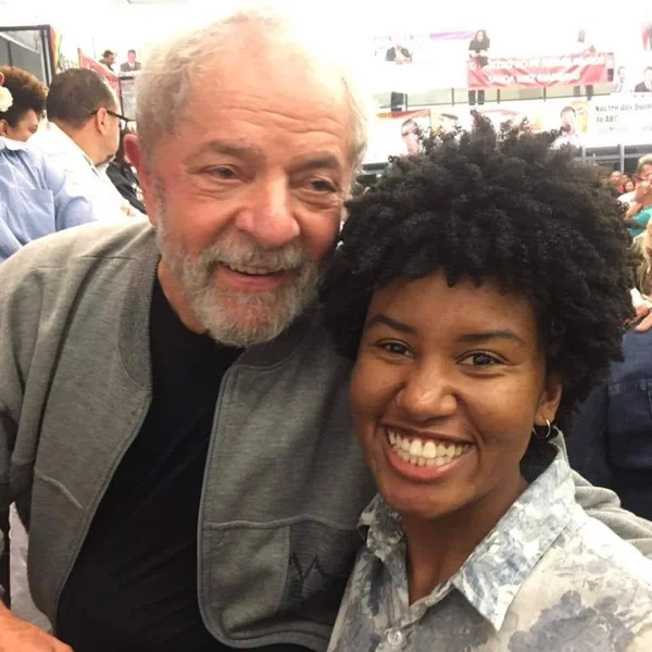 o ex-presidente Lula usou o Twitter para expressar solidariedade à “companheira” de partido